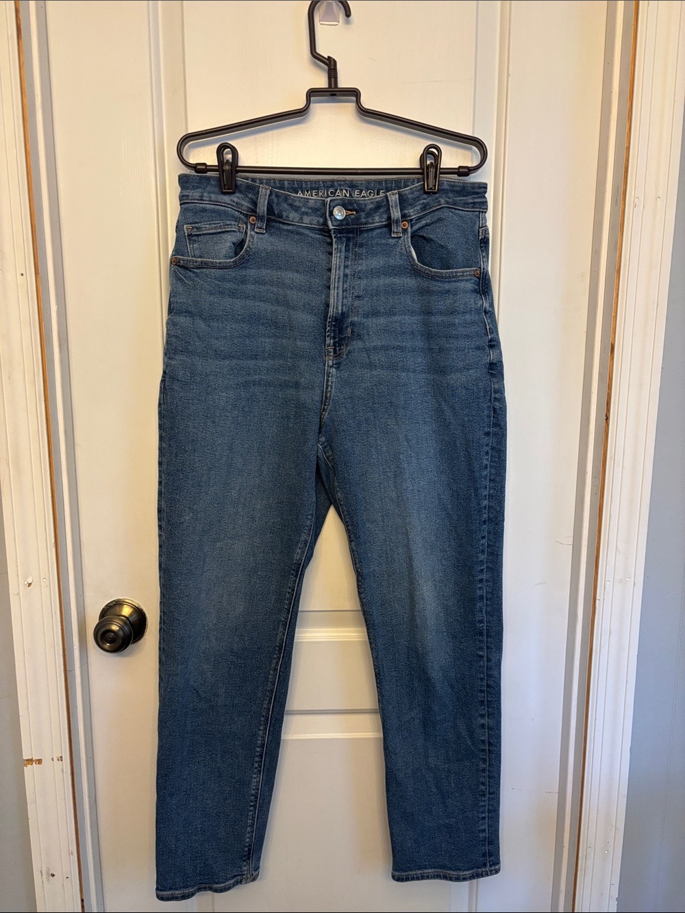 American Eagle Outfitters High-Rise Mom Jeans
